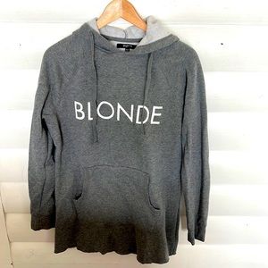 New blonde brand sweater with hood